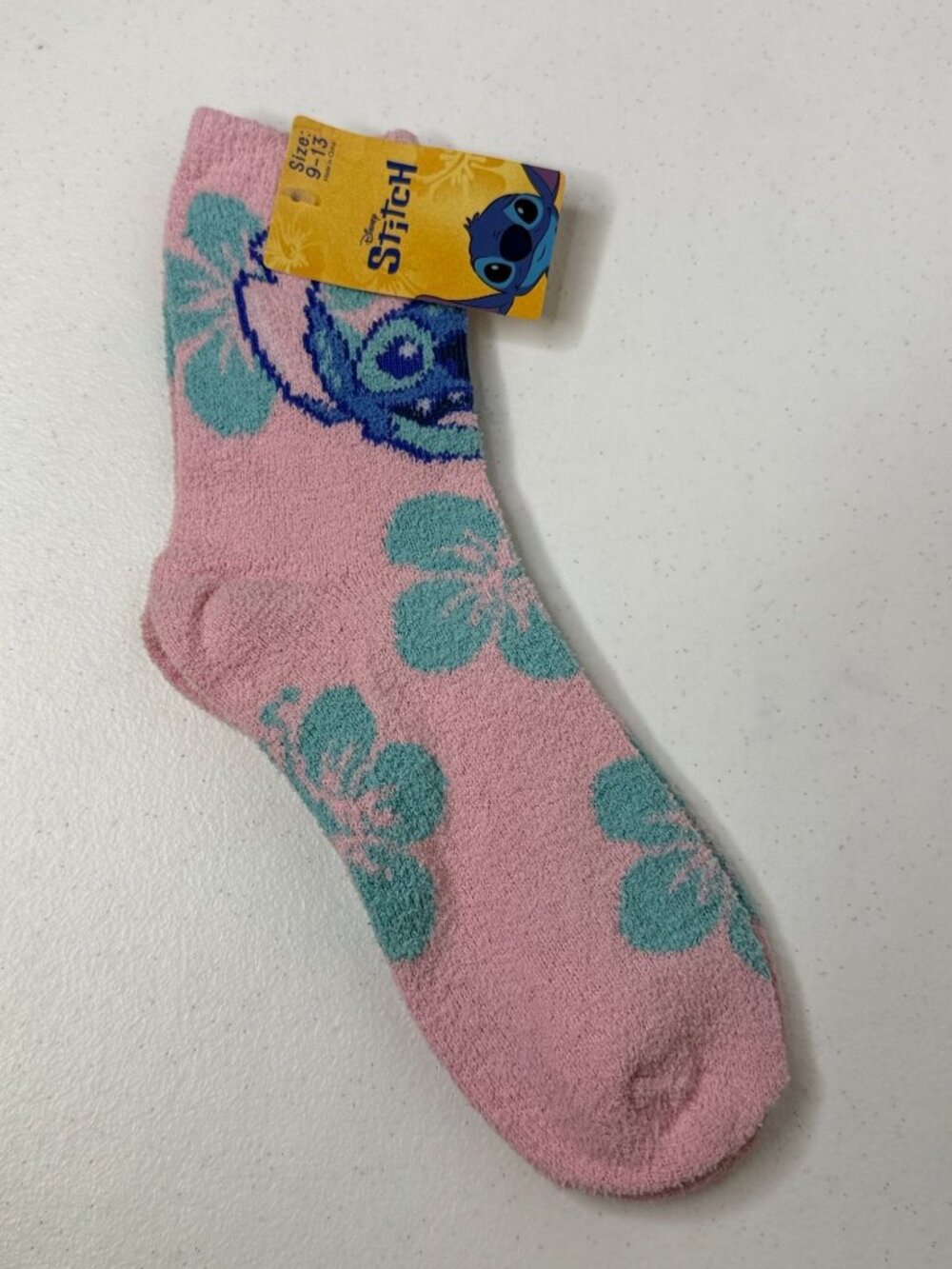 Disney Stitch Fuzzy Socks Womens 9-13 Pink Hibiscus Cozy New